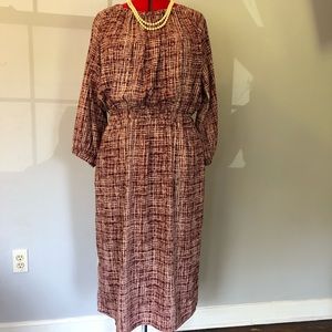 Prologue woman dress